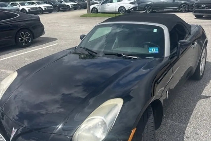 2006 Pontiac Solstice Base photo 1