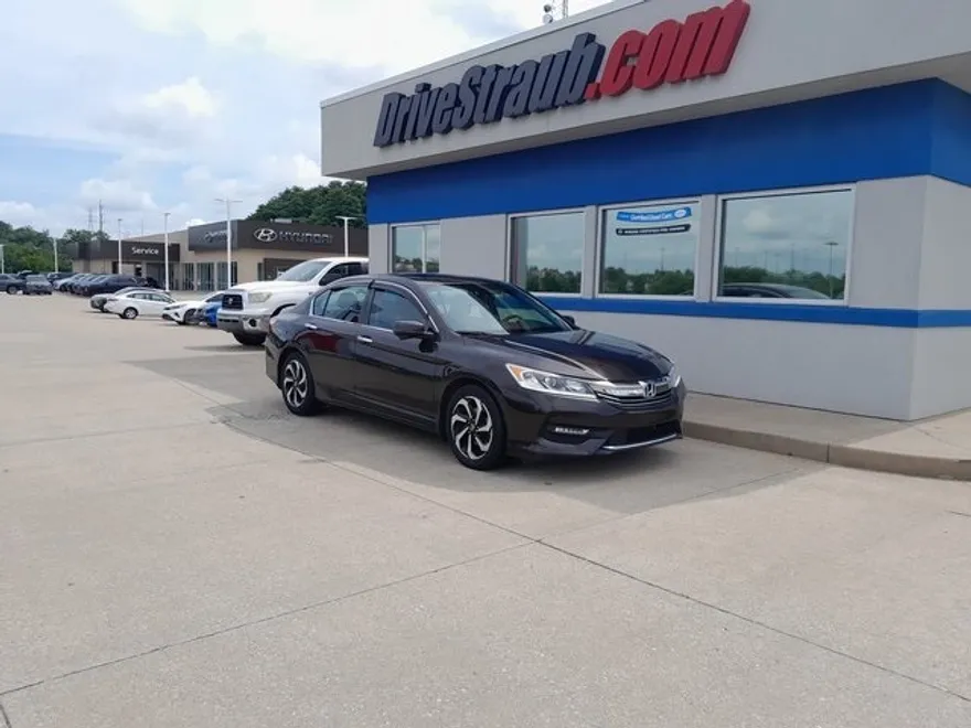 2017 Honda Accord EX-L photo 1