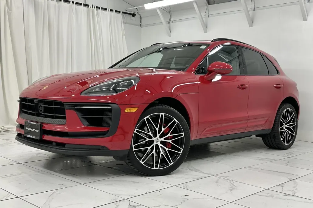 2024 Porsche Macan S photo 1