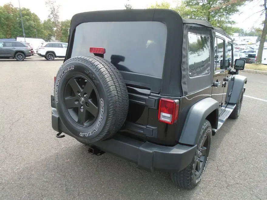 2016 Jeep Wrangler Unlimited Sport photo 1