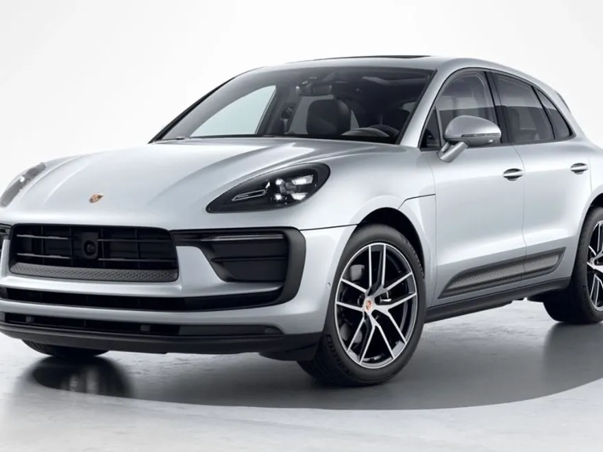 2026 Porsche Macan T photo 1