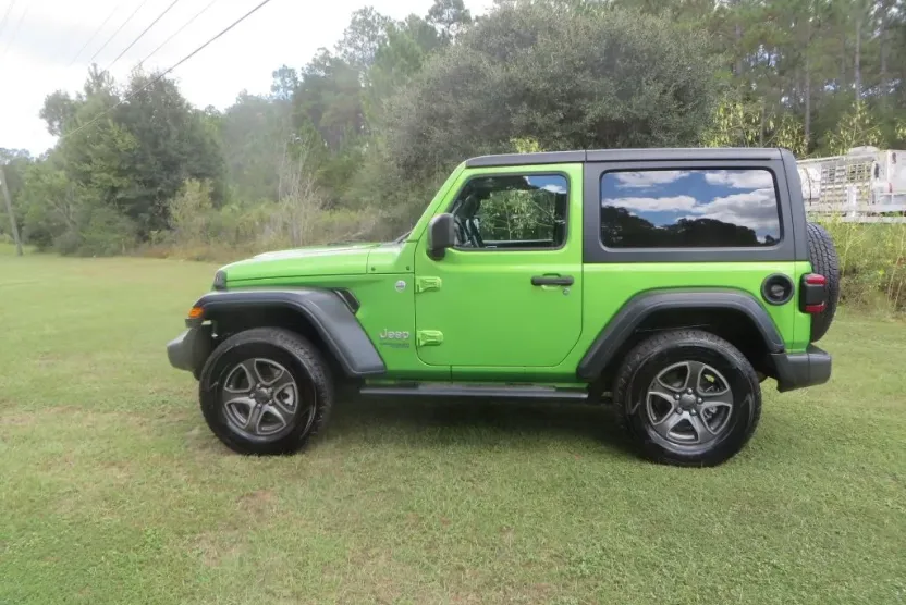 2019 Jeep Wrangler Sport photo 1