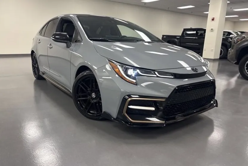 2022 Toyota Corolla SE photo 1