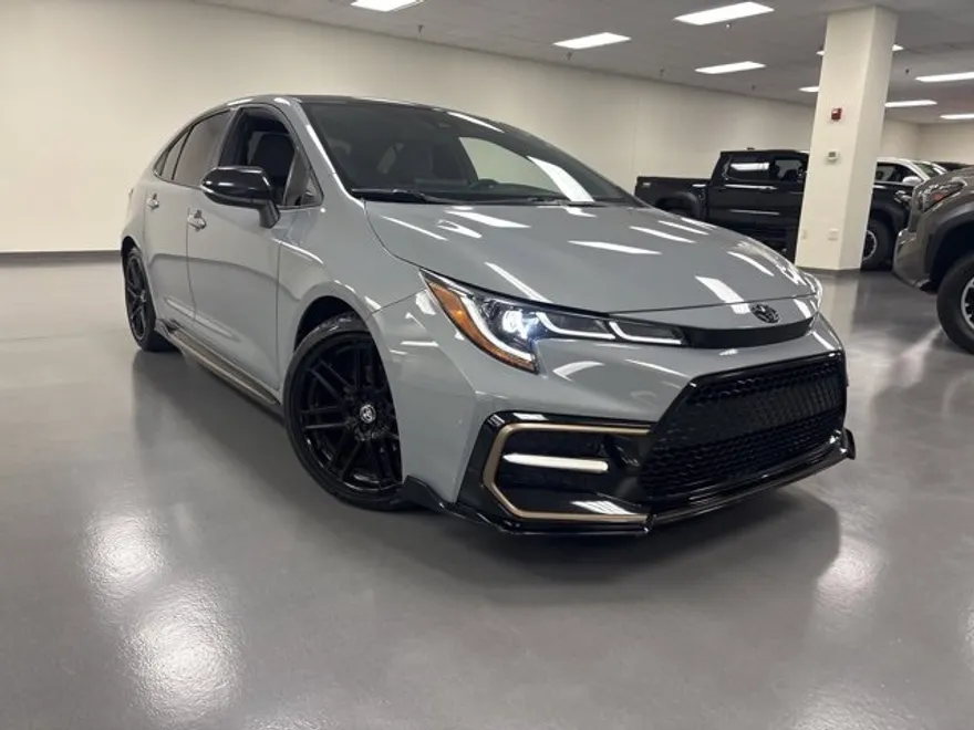 2022 Toyota Corolla SE photo 1