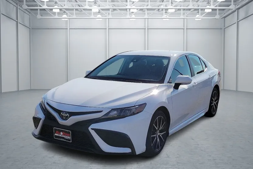 2023 Toyota Camry SE photo 1
