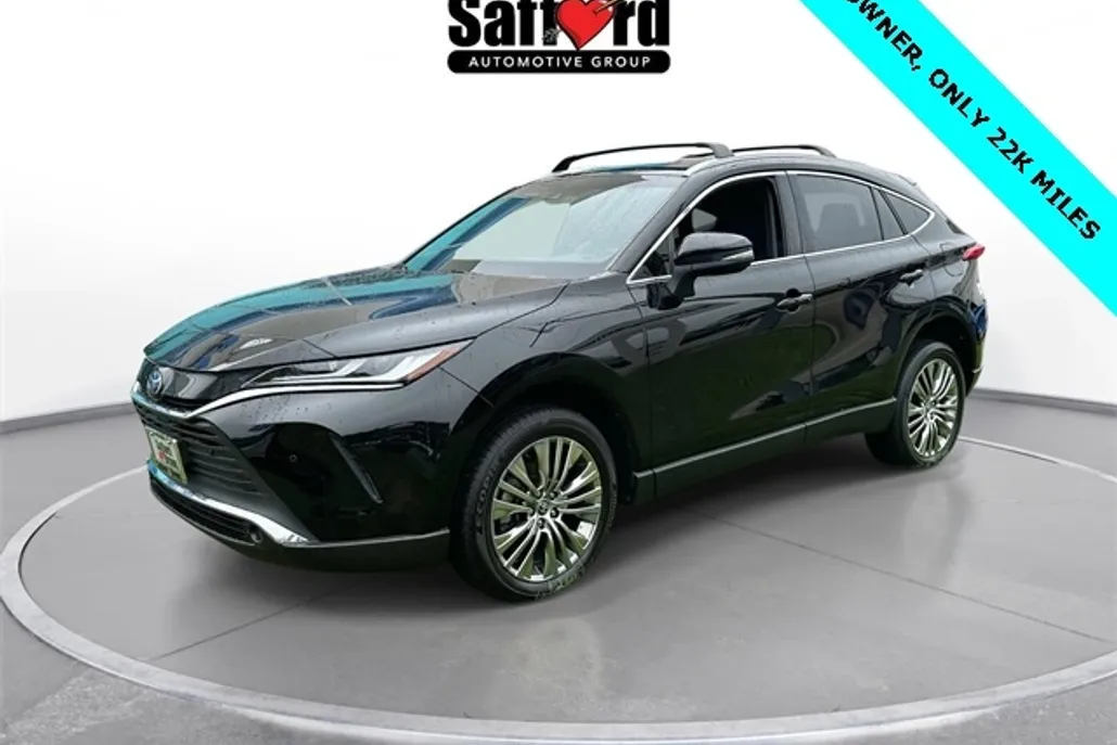 2022 Toyota Venza XLE photo 1