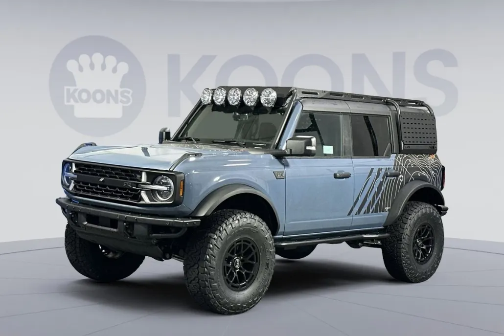 2025 Ford Bronco Badlands photo 1