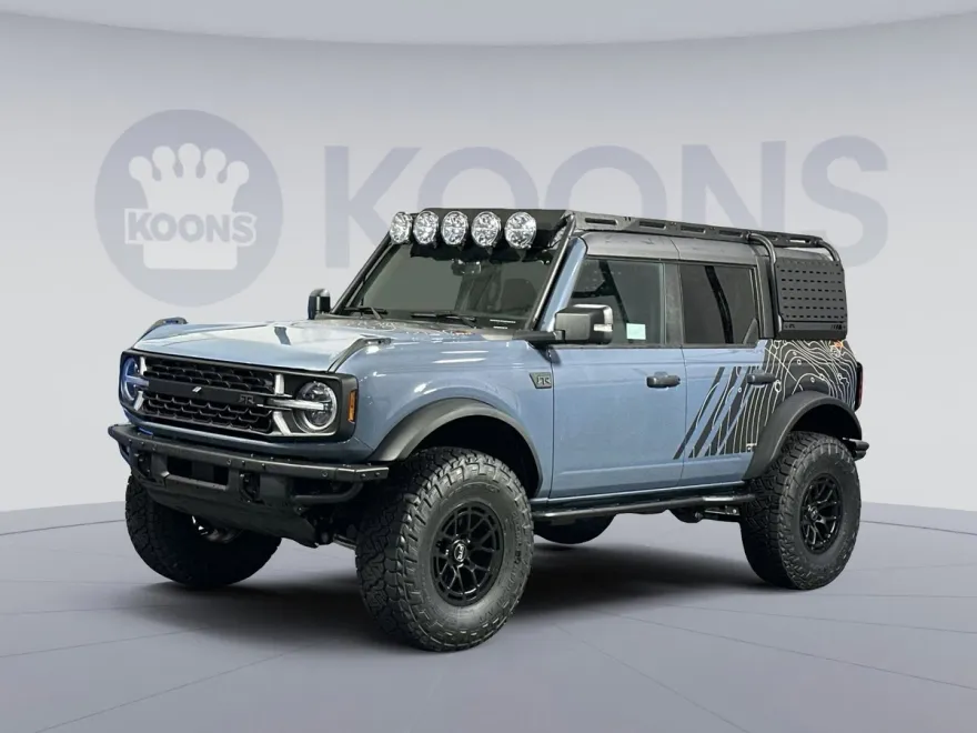 2025 Ford Bronco Badlands photo 1