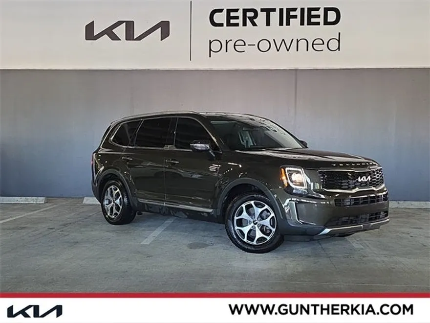 2022 Kia Telluride EX photo 1