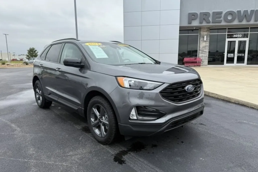 2024 Ford Edge SEL photo 1