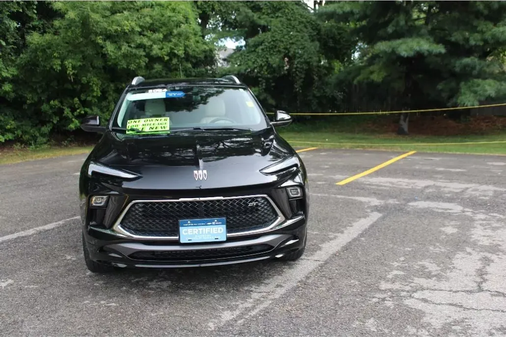 2024 Buick Encore GX Sport Touring photo 1
