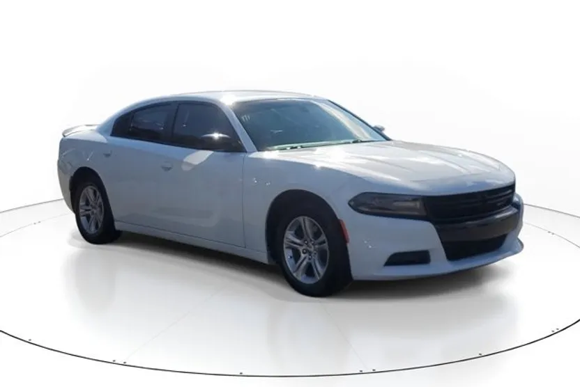 2019 Dodge Charger SXT photo 1