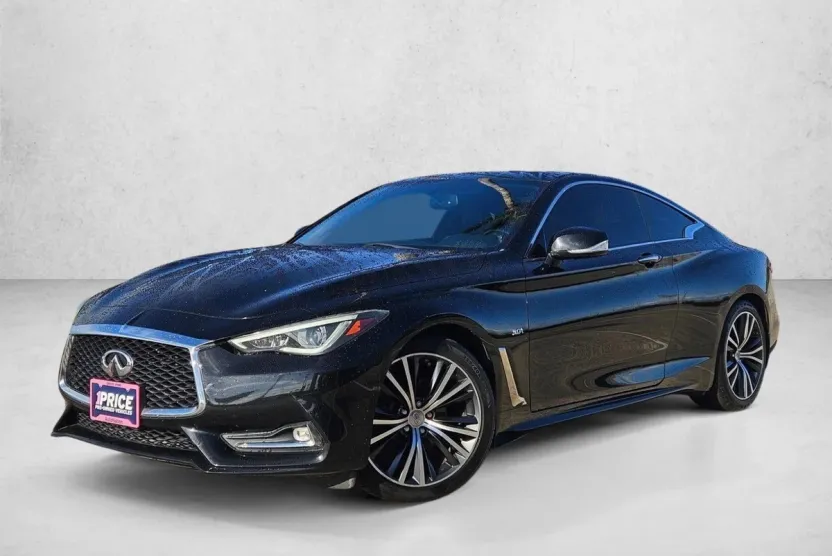 2017 Infiniti Q60 photo 1