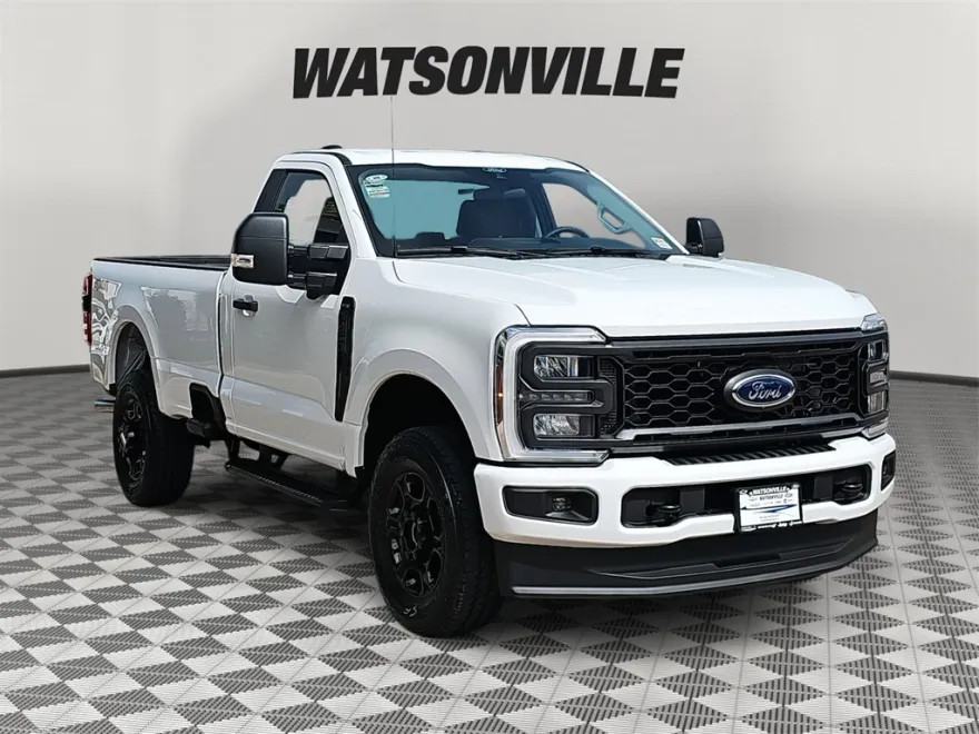 2025 Ford F-350 XL photo 1