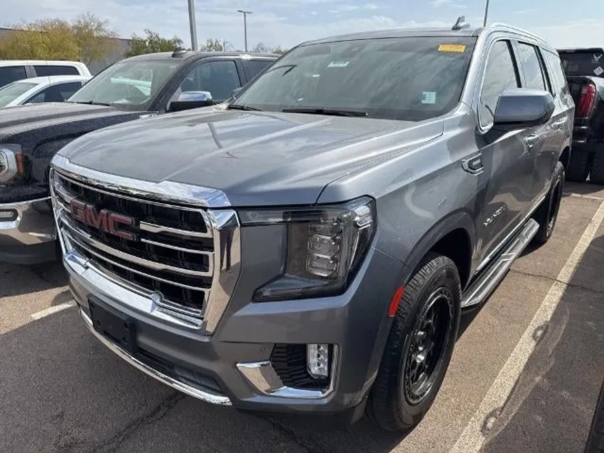 2022 Gmc Yukon SLT photo 1
