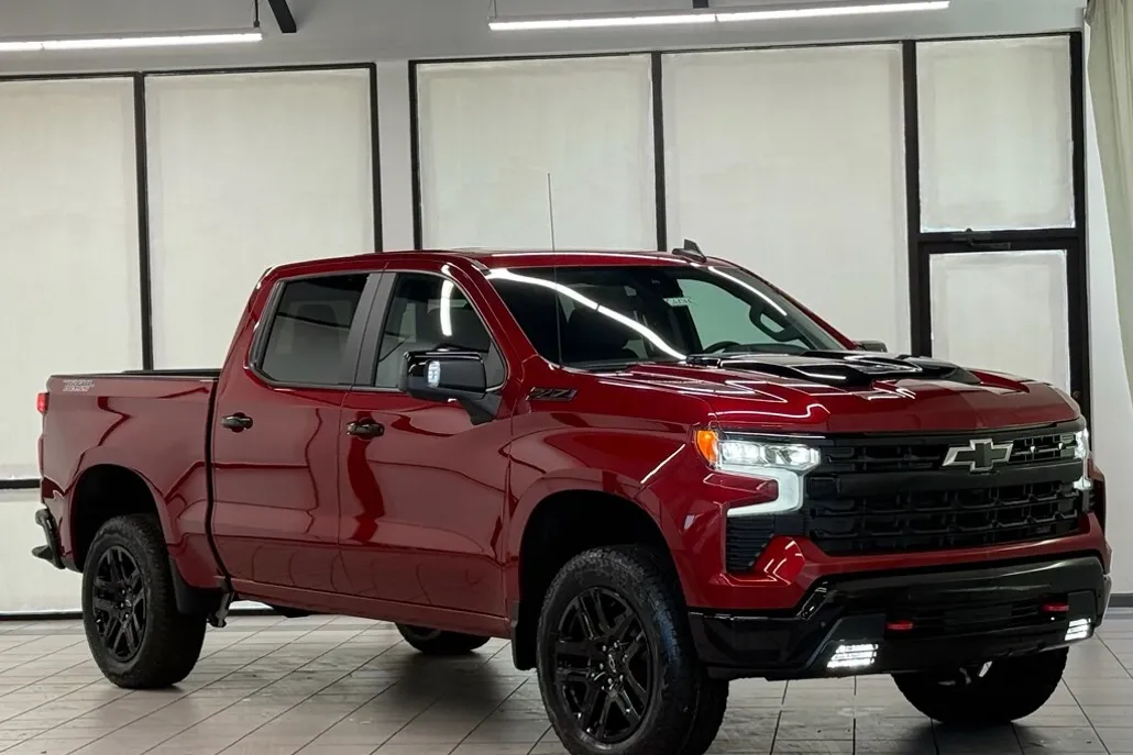 2026 Chevrolet Silverado 1500 LT Trail Boss photo 1