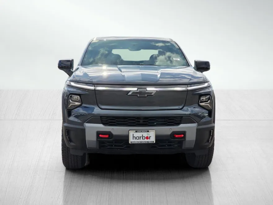 2026 Chevrolet Silverado EV Trail Boss photo 2