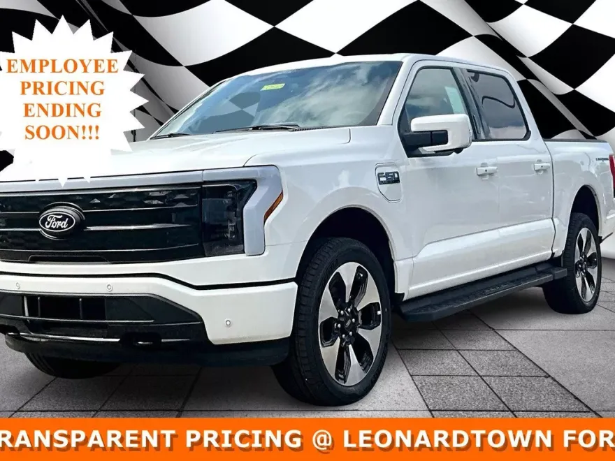 2025 Ford F-150 Lightning Platinum photo 1