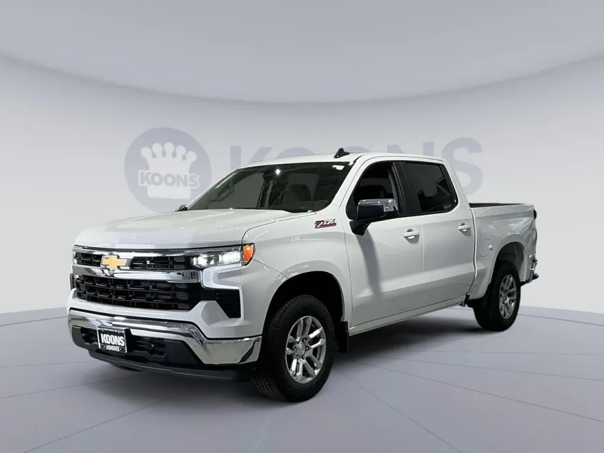 2026 Chevrolet Silverado 1500 LT photo 1