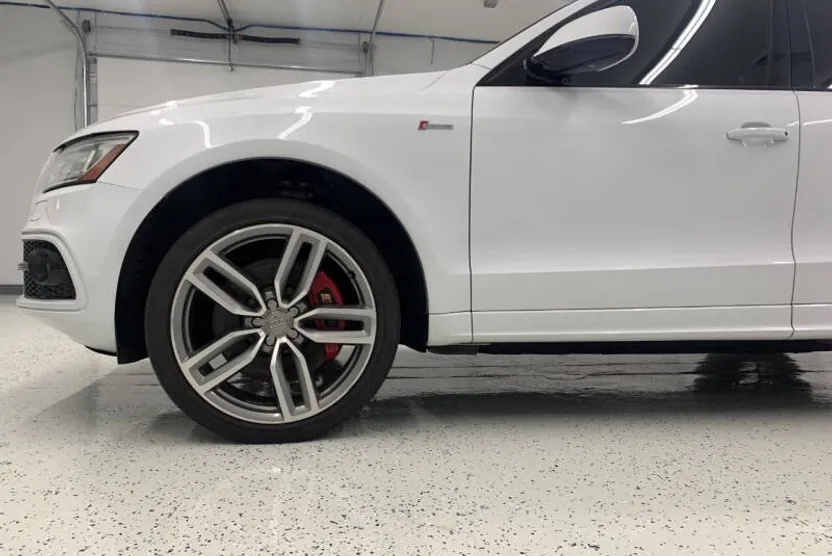 2016 Audi SQ5 Premium Plus photo 1