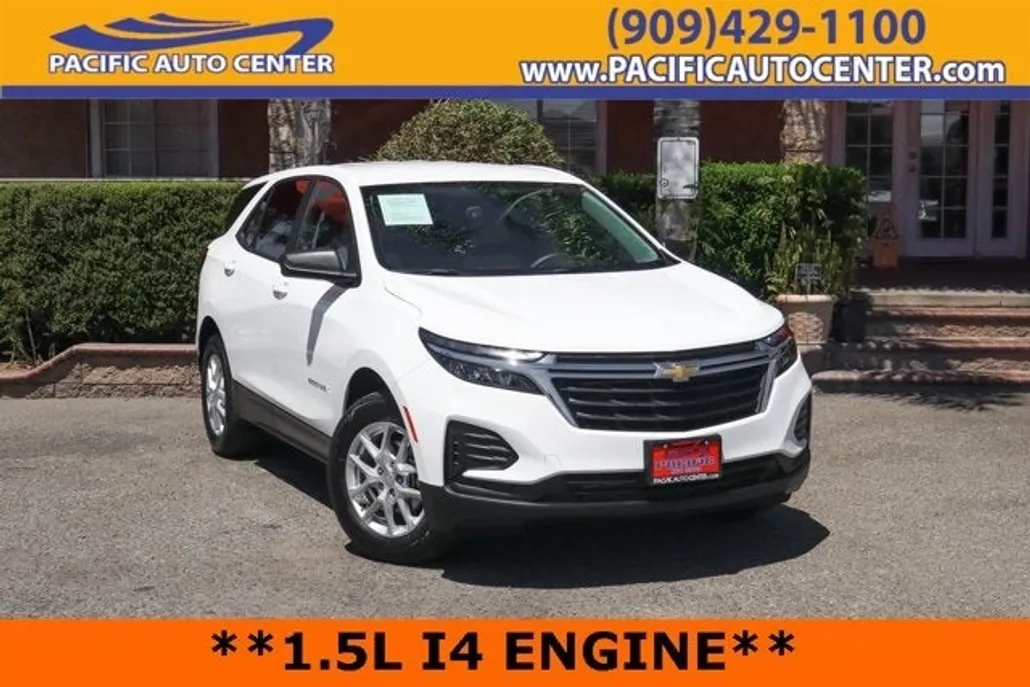 2024 Chevrolet Equinox LS photo 1