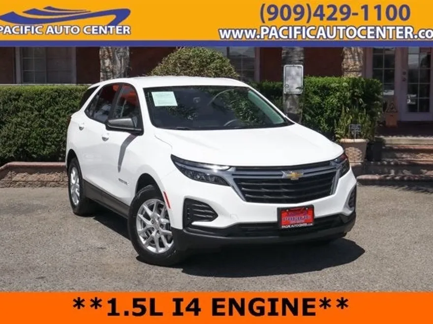2024 Chevrolet Equinox LS photo 1