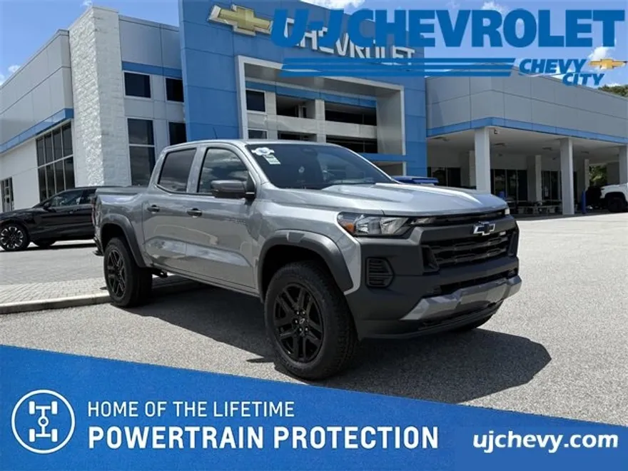 2025 Chevrolet Colorado Trail Boss photo 1