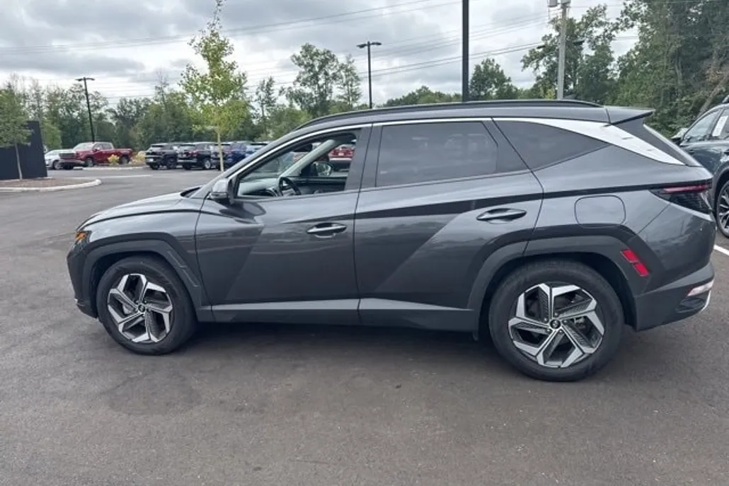 2022 Hyundai Tucson Limited photo 1