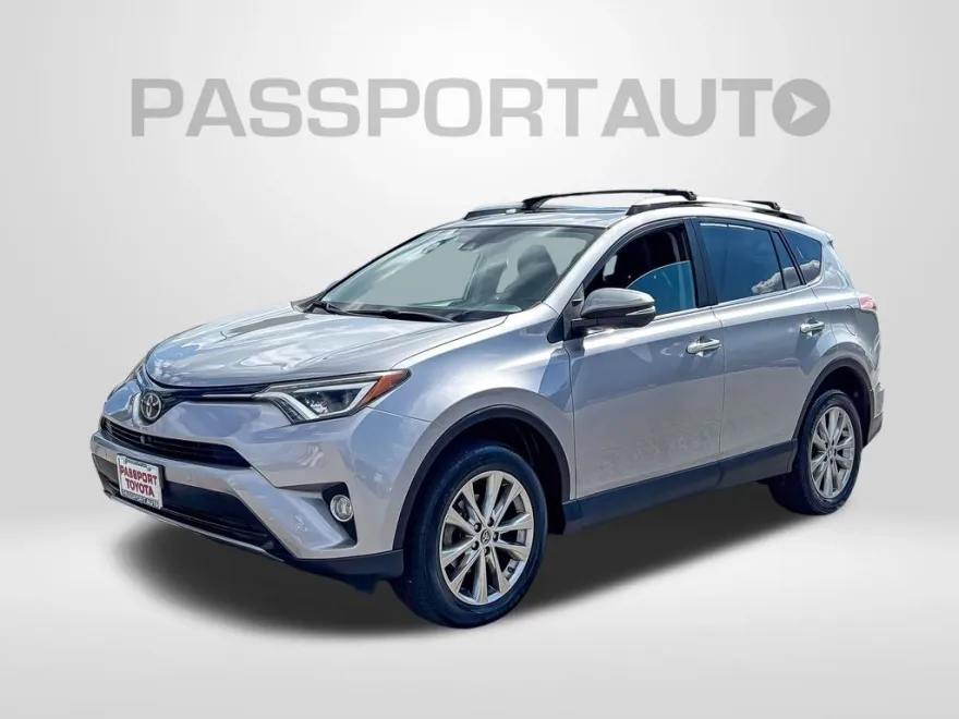 2018 Toyota RAV4 Limited photo 1