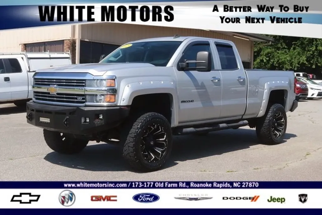 2015 Chevrolet Silverado 2500HD photo 1