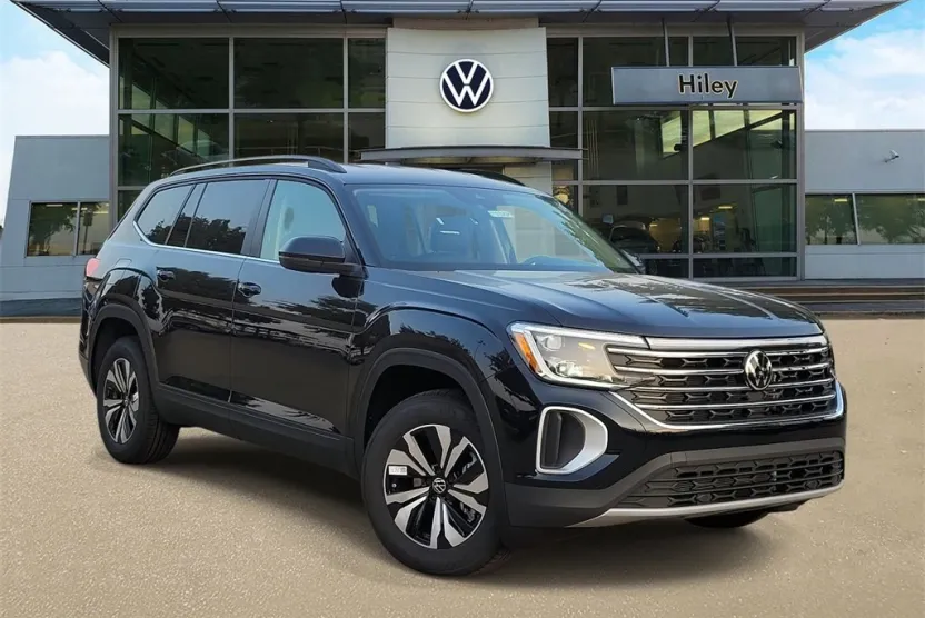 2026 Volkswagen Atlas SE photo 1