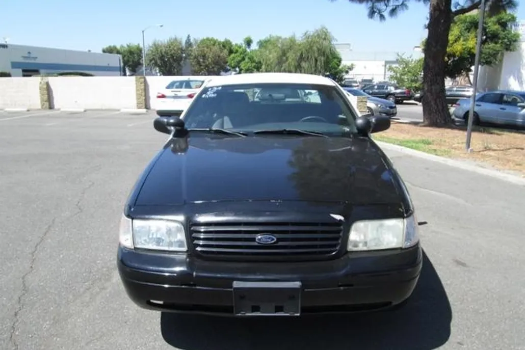 2011 Ford Crown Victoria Police Interceptor photo 1