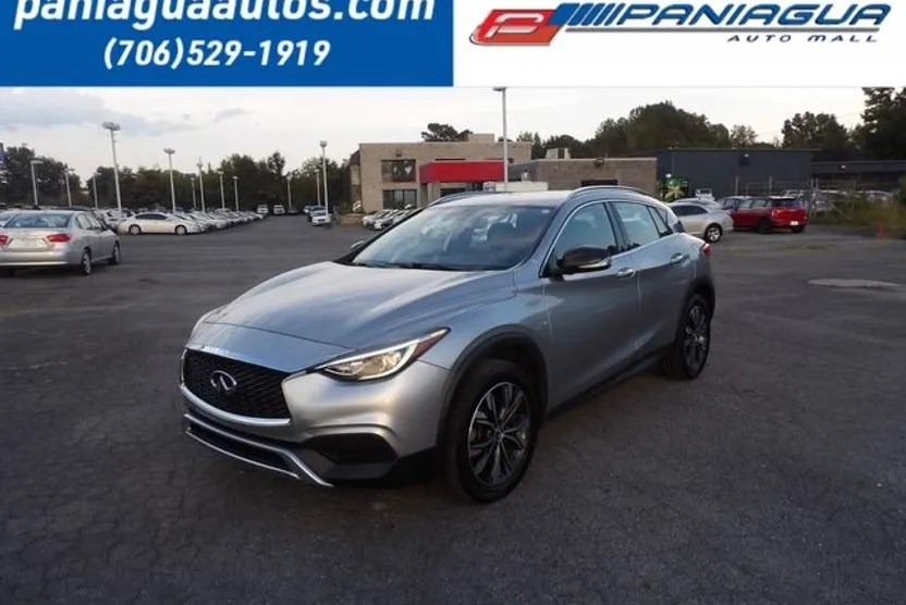 2018 Infiniti QX30 Premium photo 1