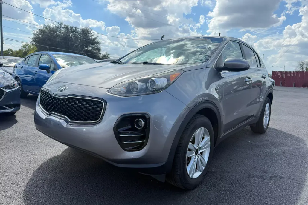 2017 Kia Sportage LX photo 1