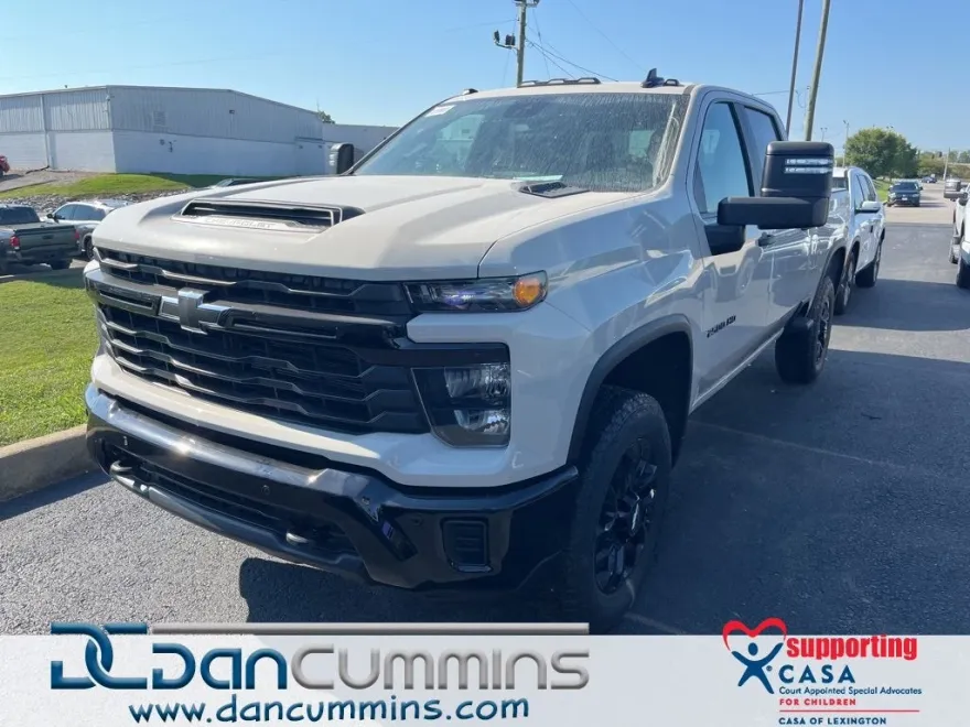 2026 Chevrolet Silverado 2500HD Custom photo 1