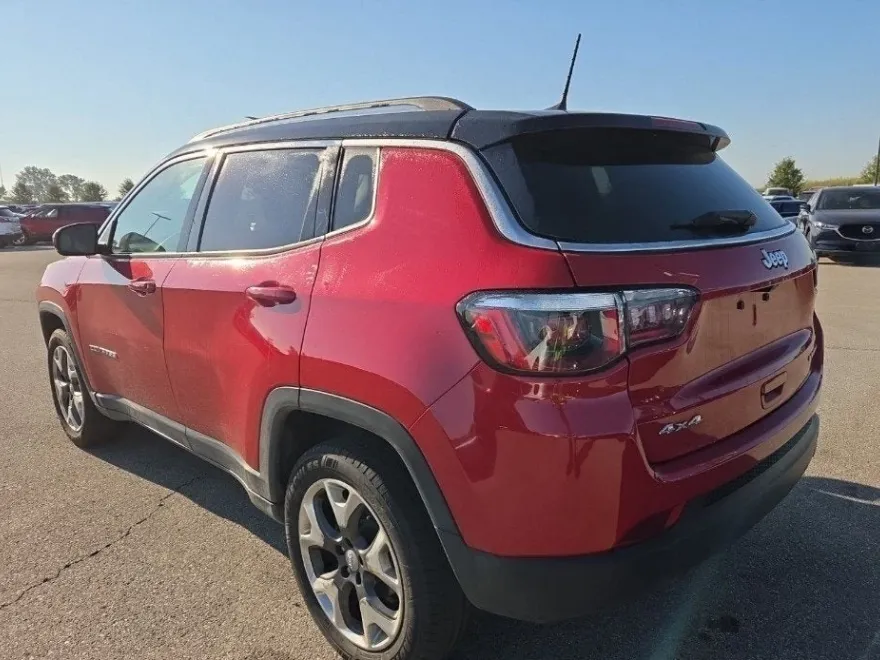 2018 Jeep Compass Limited photo 1