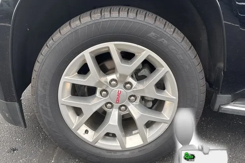 2019 Gmc Yukon SLE photo 1