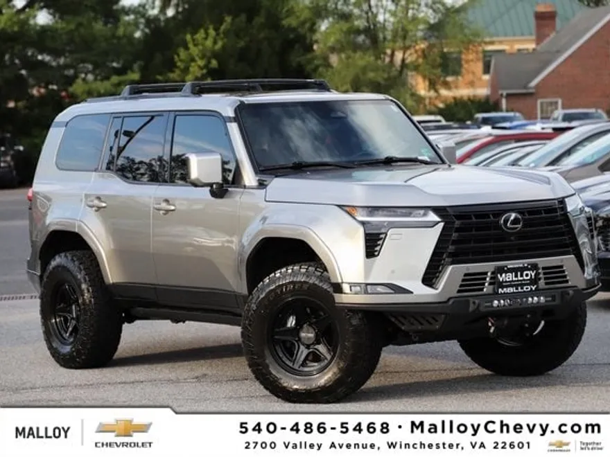 2024 Lexus GX 550 Luxury photo 1