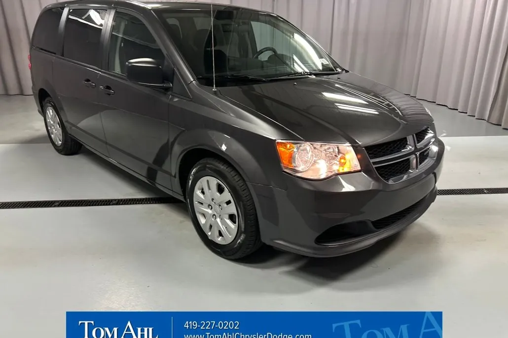 2018 Dodge Grand Caravan SE photo 1