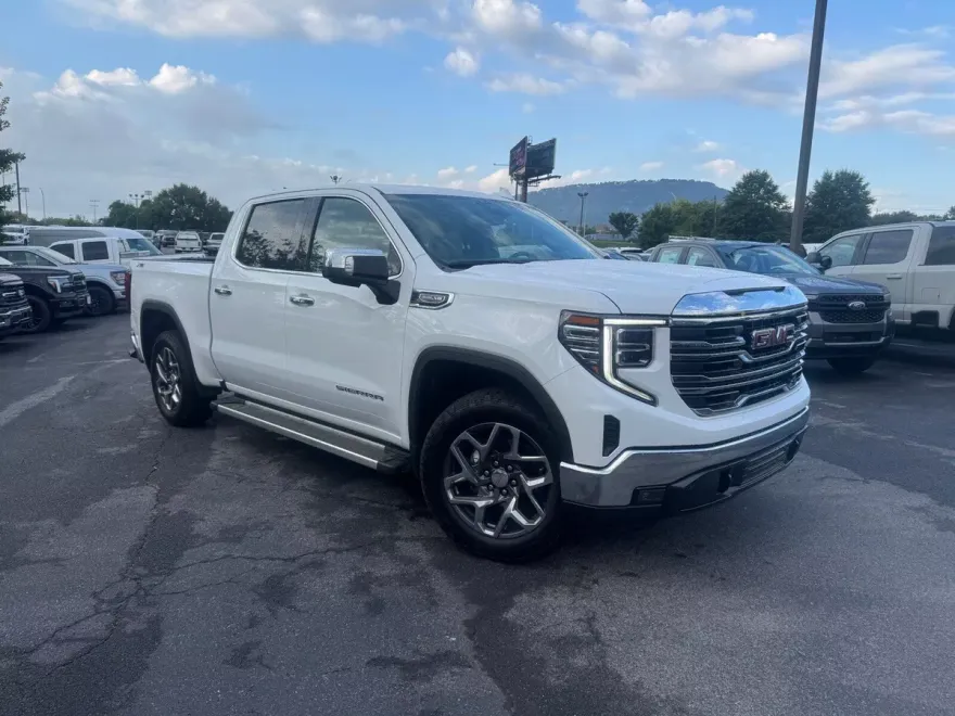 2022 Gmc Sierra 1500 SLT photo 1
