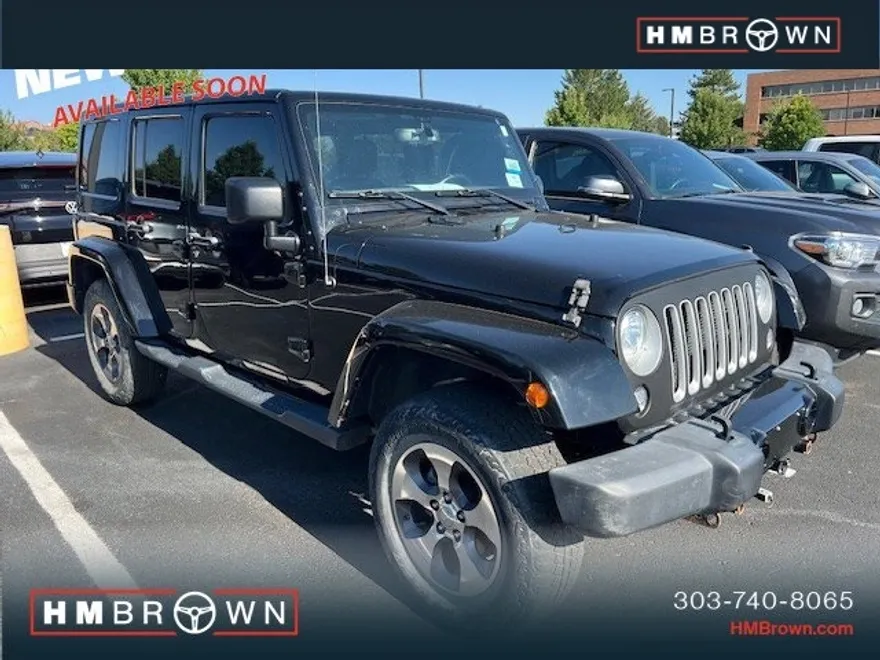 2017 Jeep Wrangler Unlimited Sahara photo 1