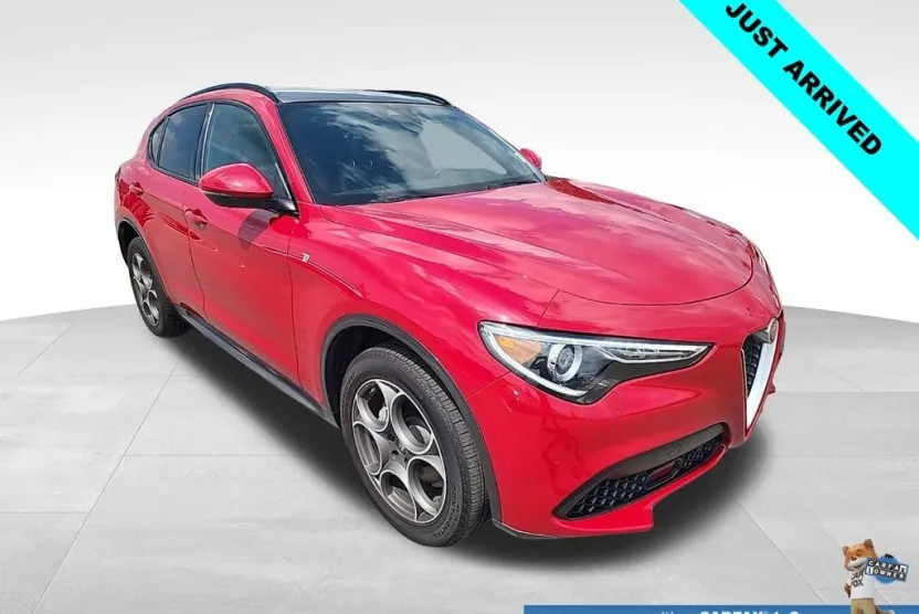 2022 Alfa Romeo Stelvio Ti photo 1