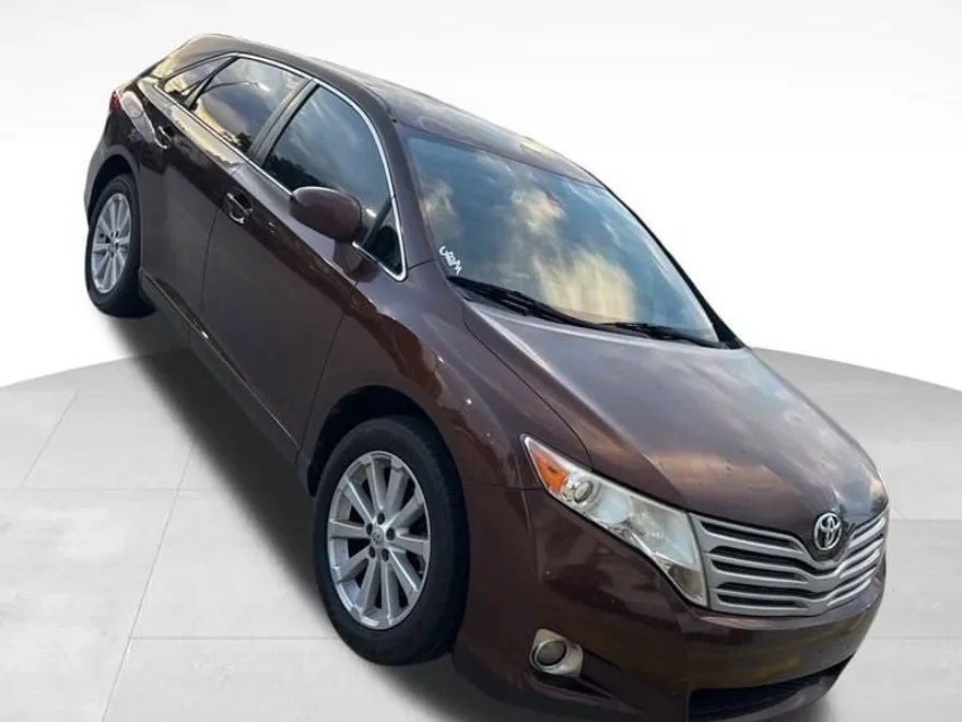 2010 Toyota Venza Base photo 1