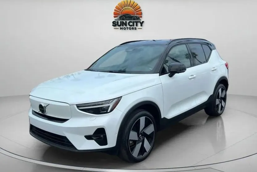 2023 Volvo XC40 Recharge Ultimate photo 1