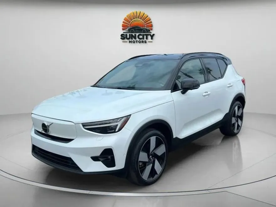 2023 Volvo XC40 Recharge Ultimate photo 1