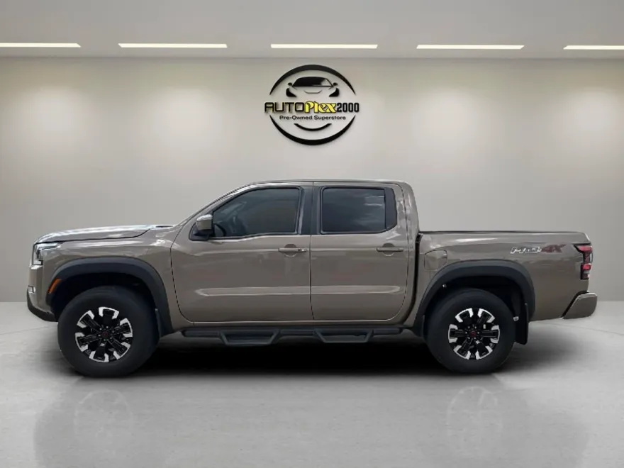 2024 Nissan Frontier PRO-4X photo 1