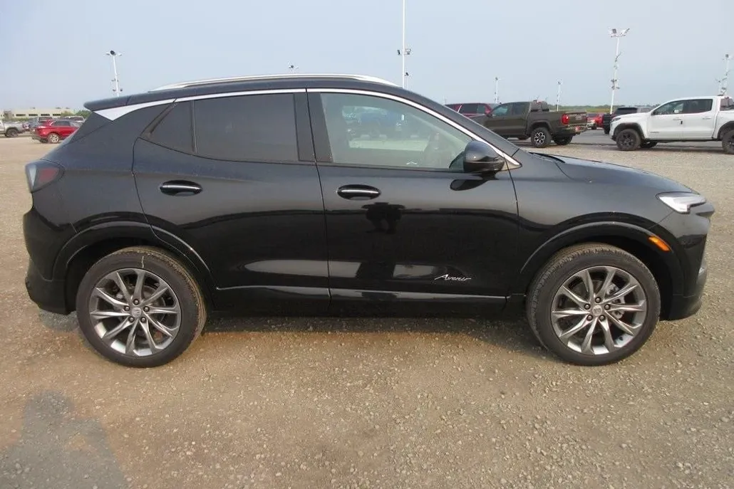2026 Buick Encore GX Avenir photo 1