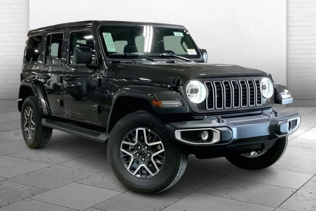 2025 Jeep Wrangler Sahara photo 1