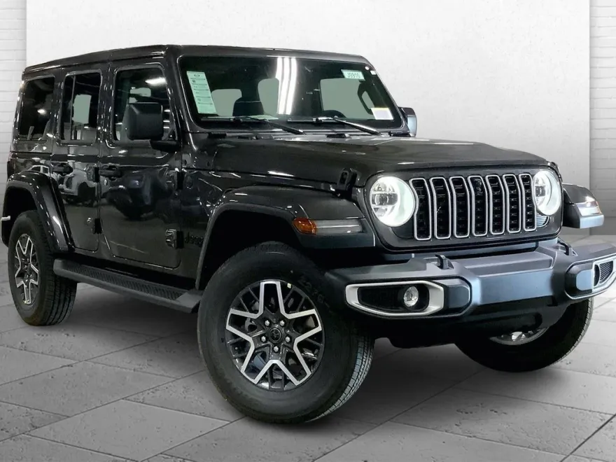 2025 Jeep Wrangler Sahara photo 1