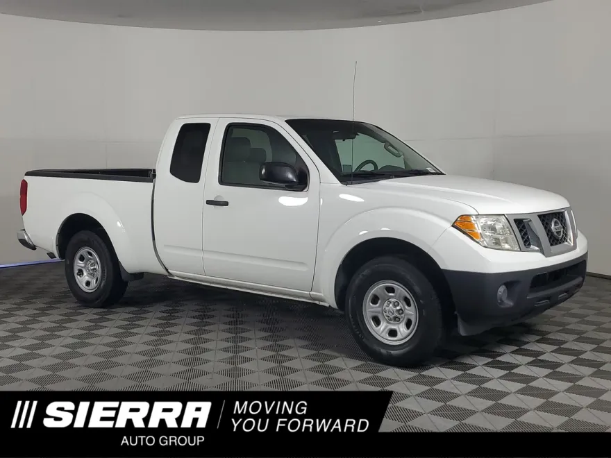2013 Nissan Frontier S photo 1